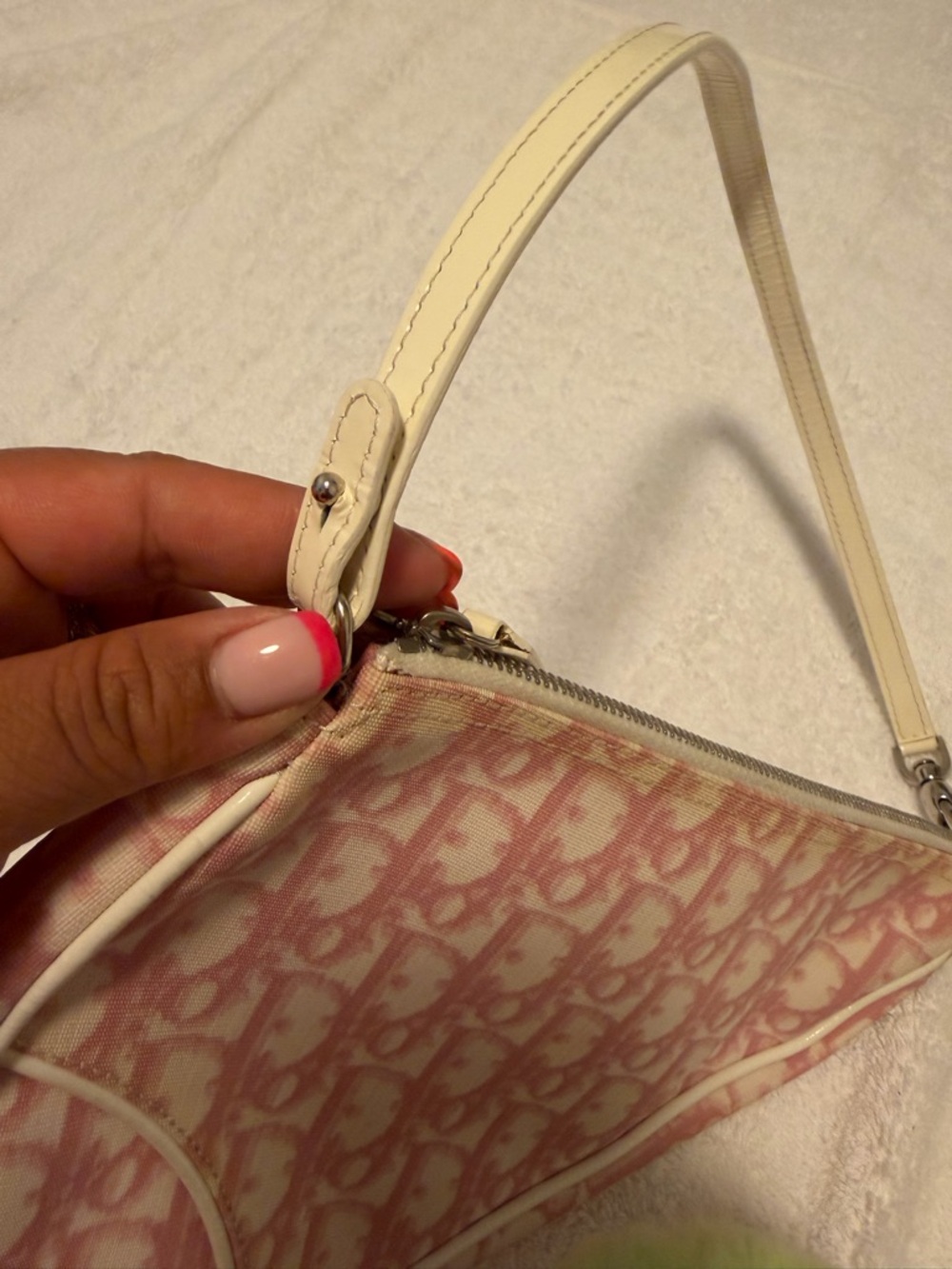 Vintage Christian Dior pink monogram saddle pochette - Picture 11 of 14